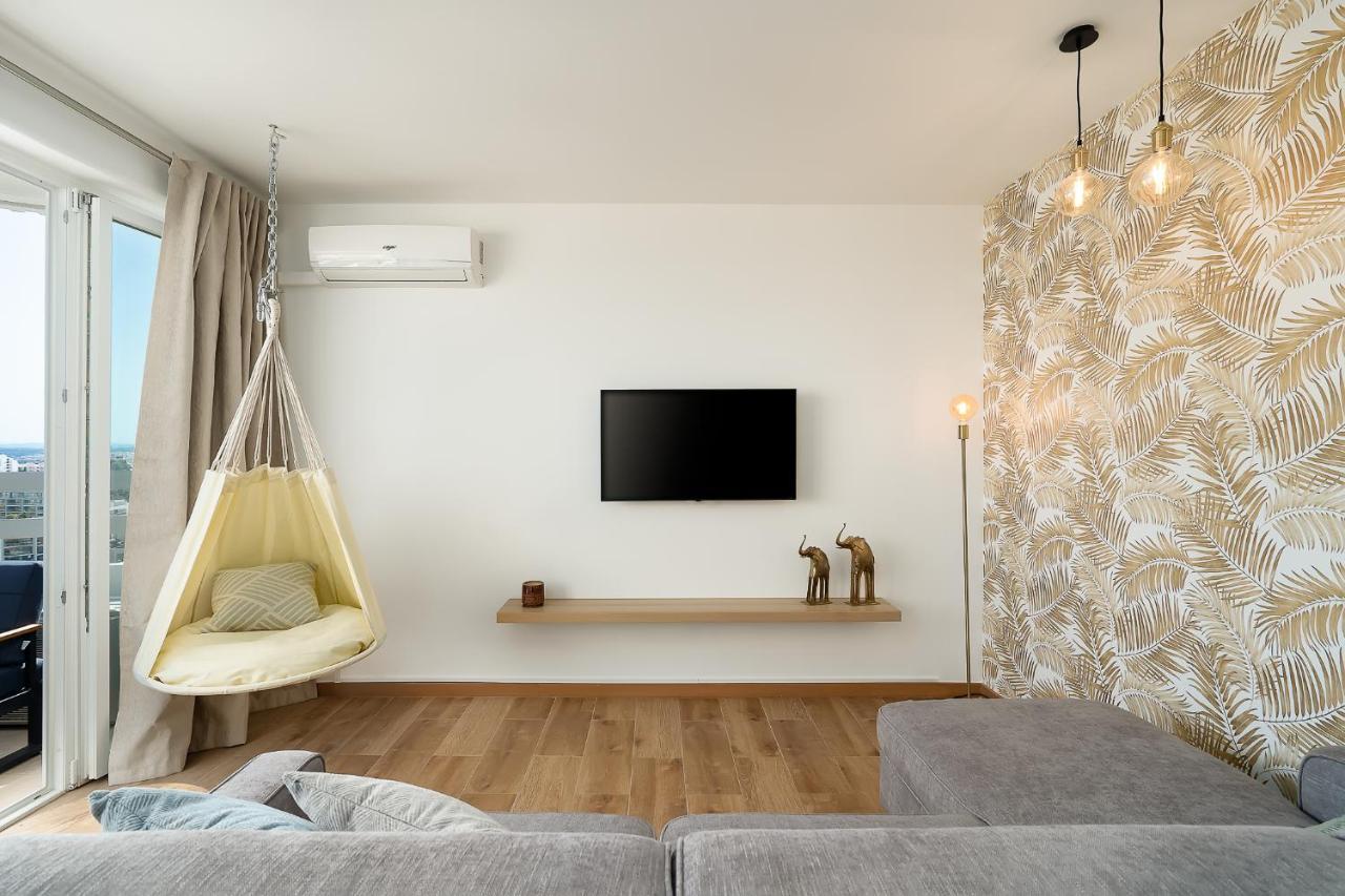 Charming Apartment W/ Pool&Balcony in Portimão by LovelyStay Exterior foto